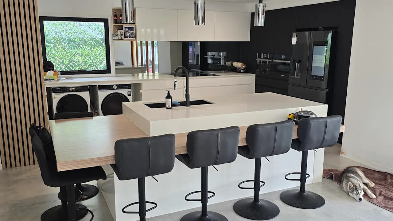 Furnished room with own bathroom