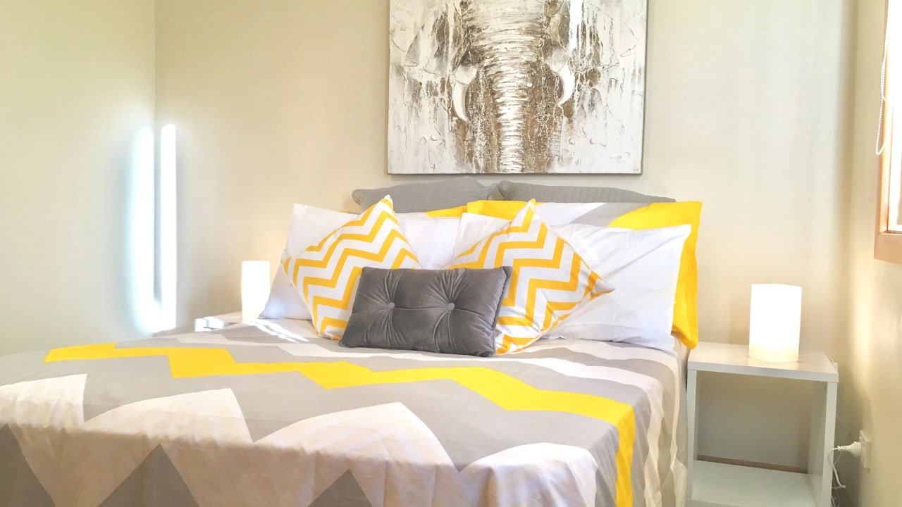 Furnished room in a share house