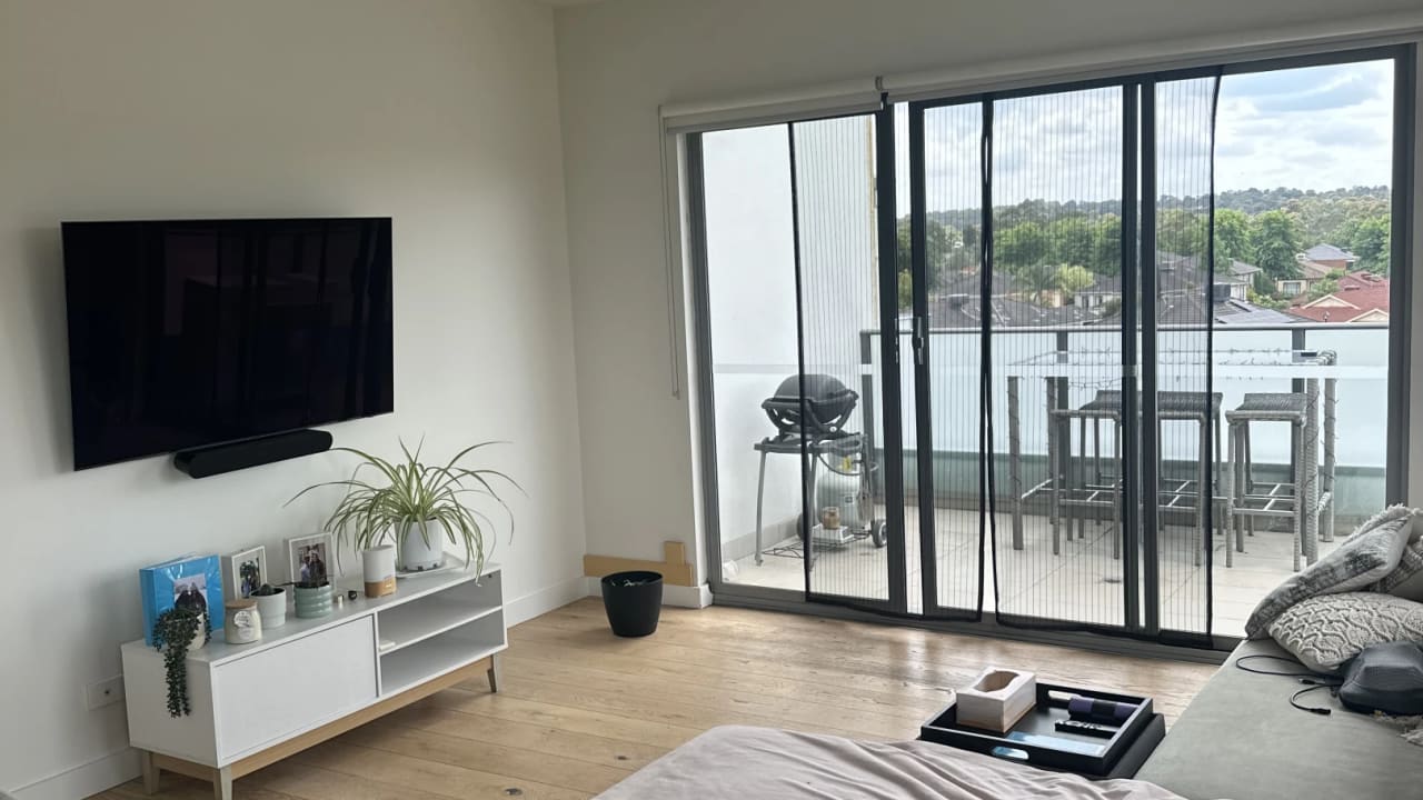 Furnished room with own bathroom