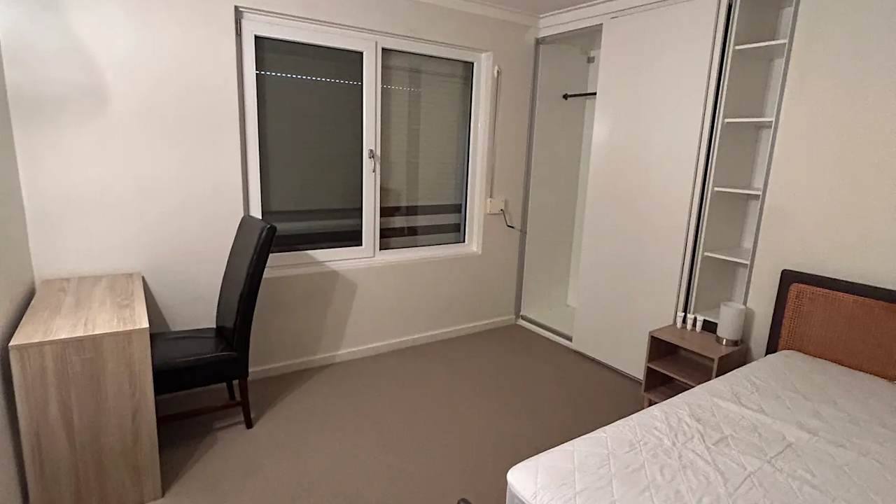 Furnished room in a share house