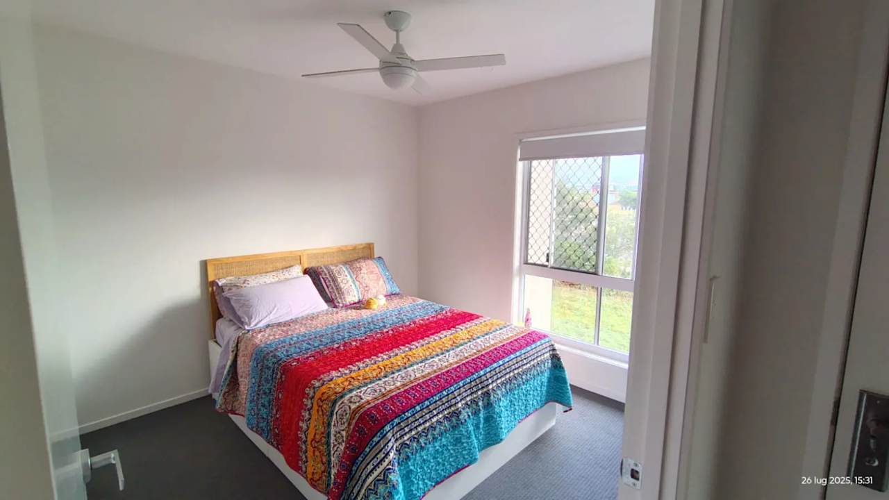 Room in a share house