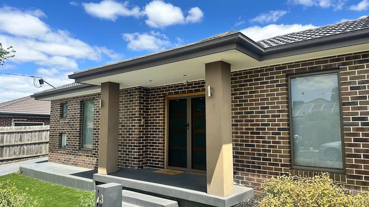 Room in a share house