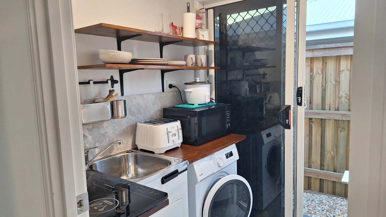 Room granny flat for rent