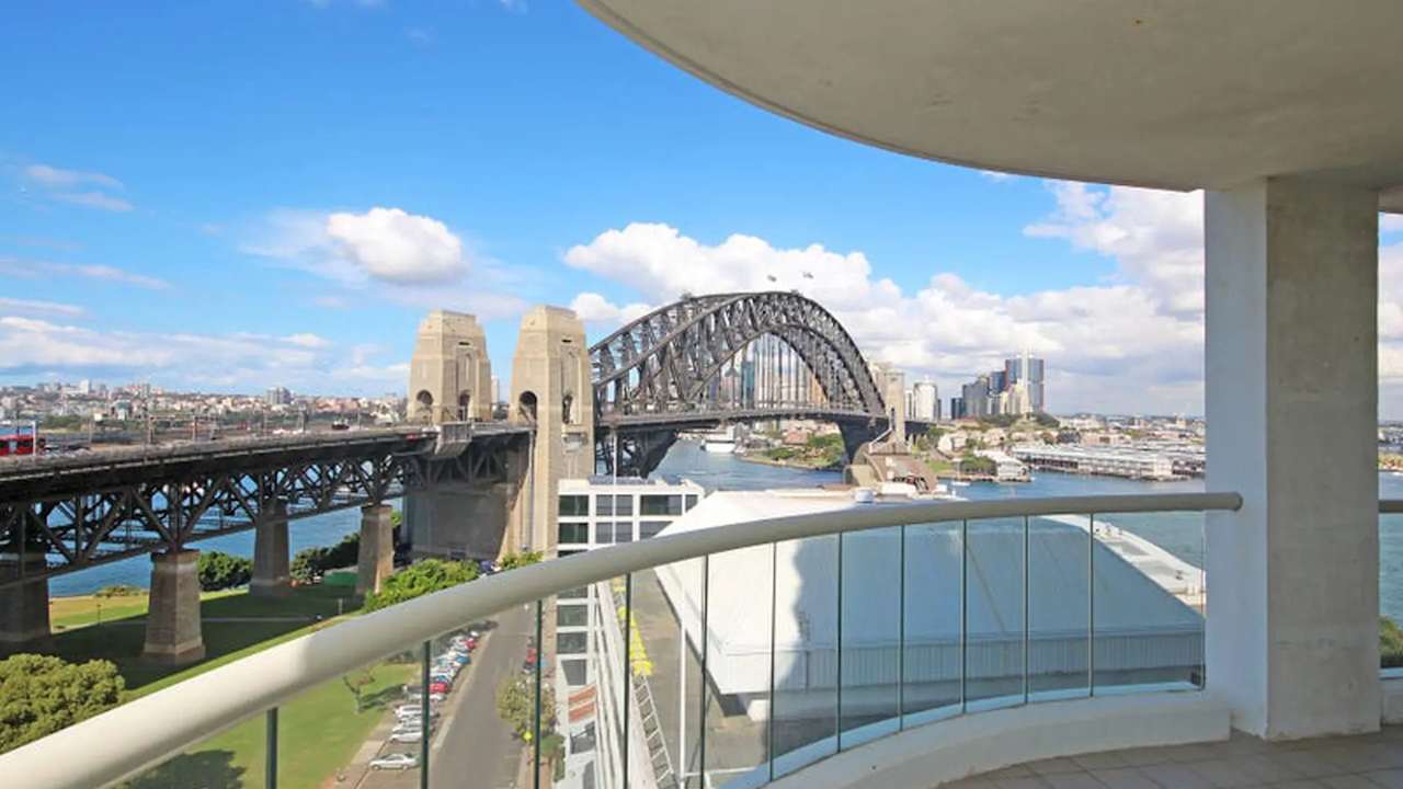 Whole property with 3 rooms for rent