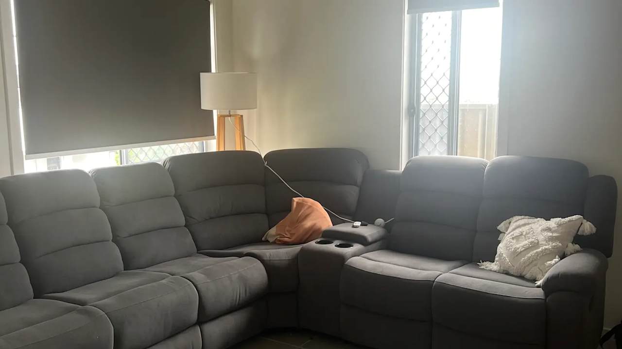 Unfurnished room in a share house