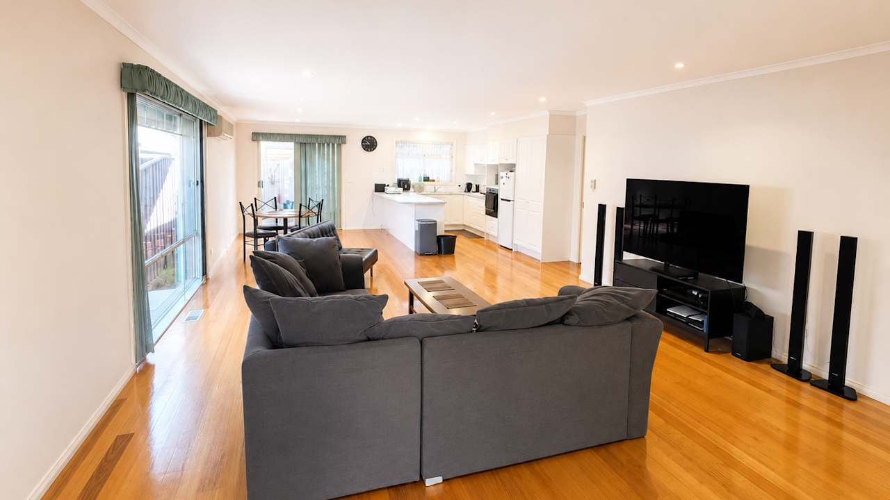 Room in a share house