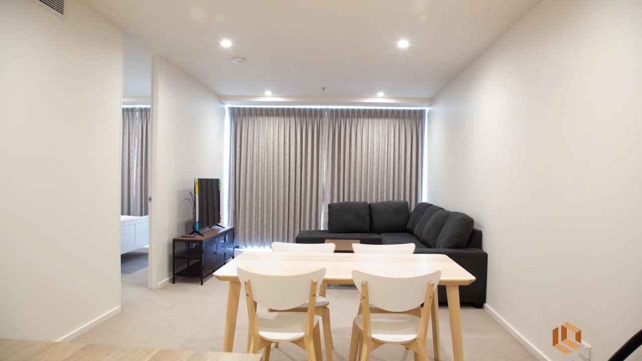 Furnished room with ensuite in a flatshare