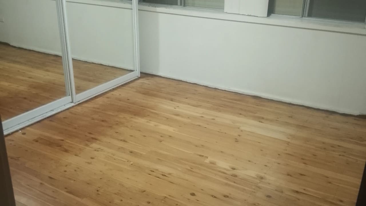 Unfurnished room in a share house