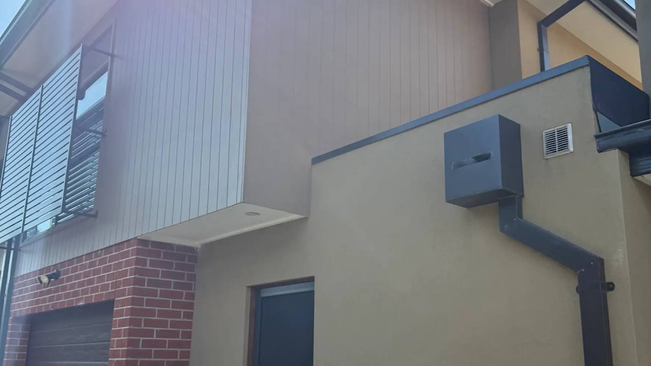 Unfurnished room with own bathroom