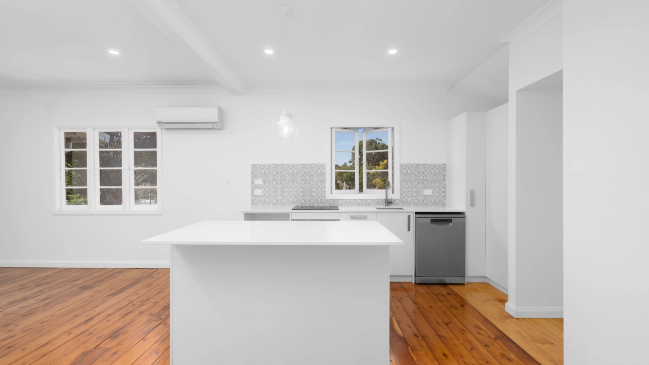 Whole property with 3 rooms for rent