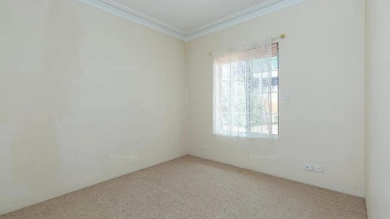 Unfurnished room with own bathroom