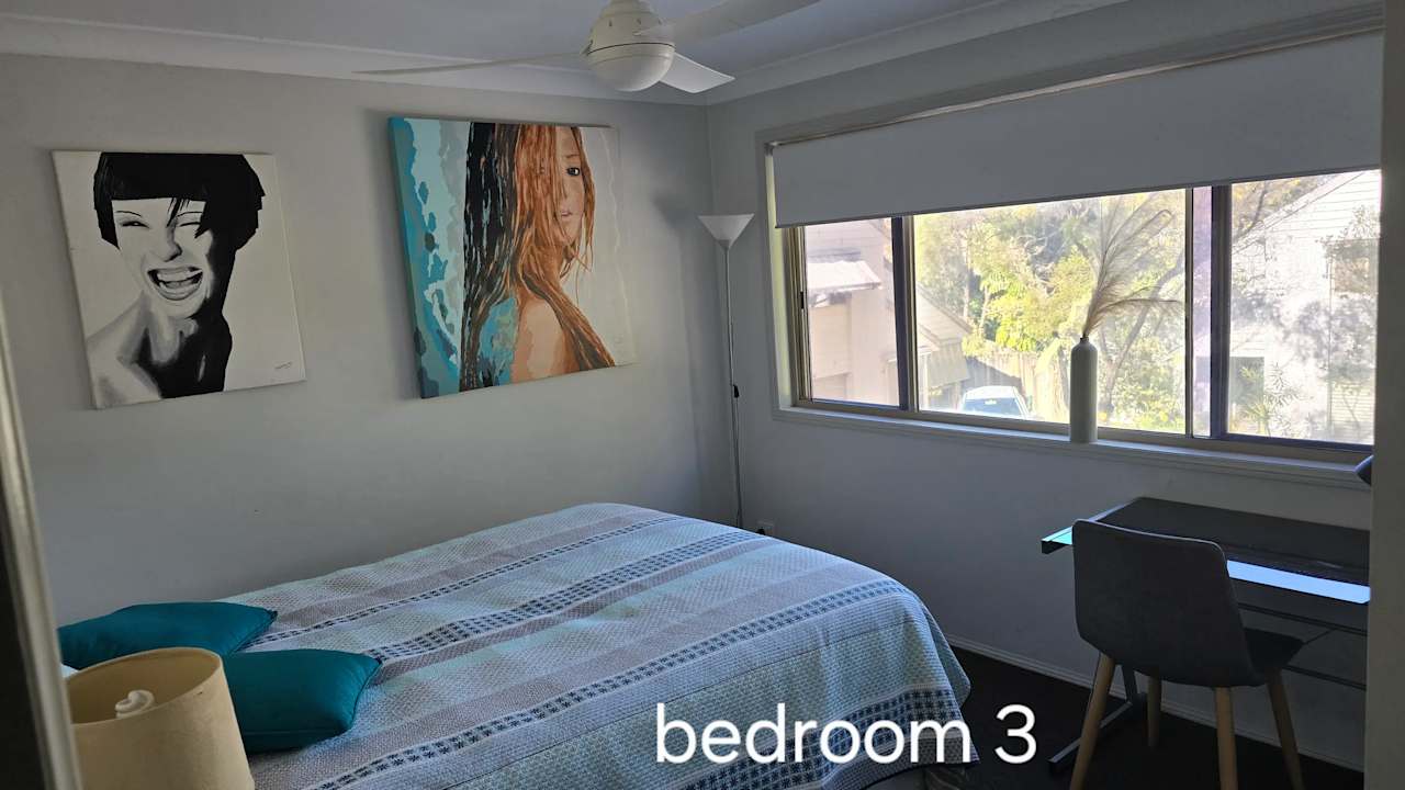 Furnished room in a share house