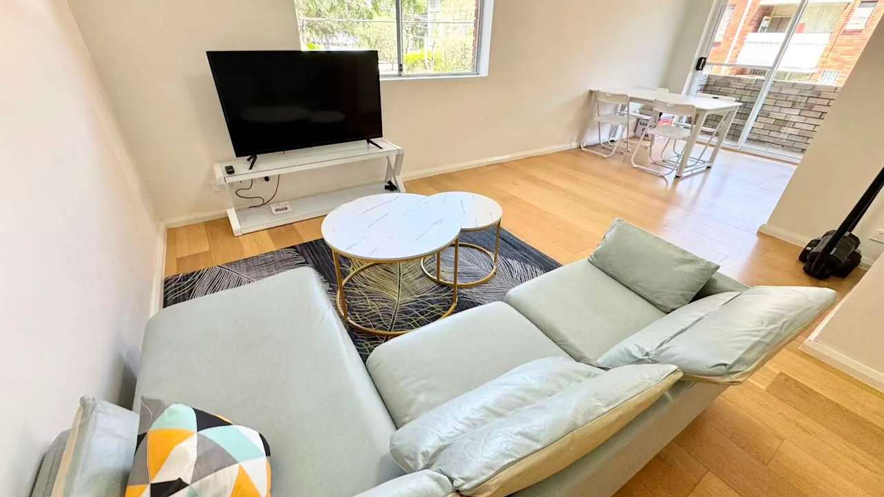 Whole property with 3 rooms for rent