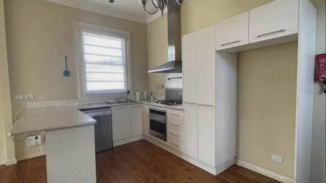 Unfurnished room in a share house