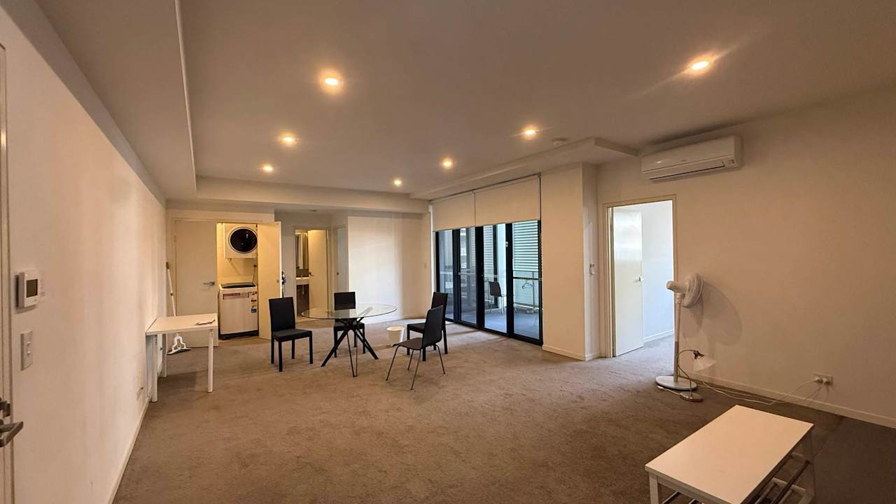 Whole property with 2 rooms for rent