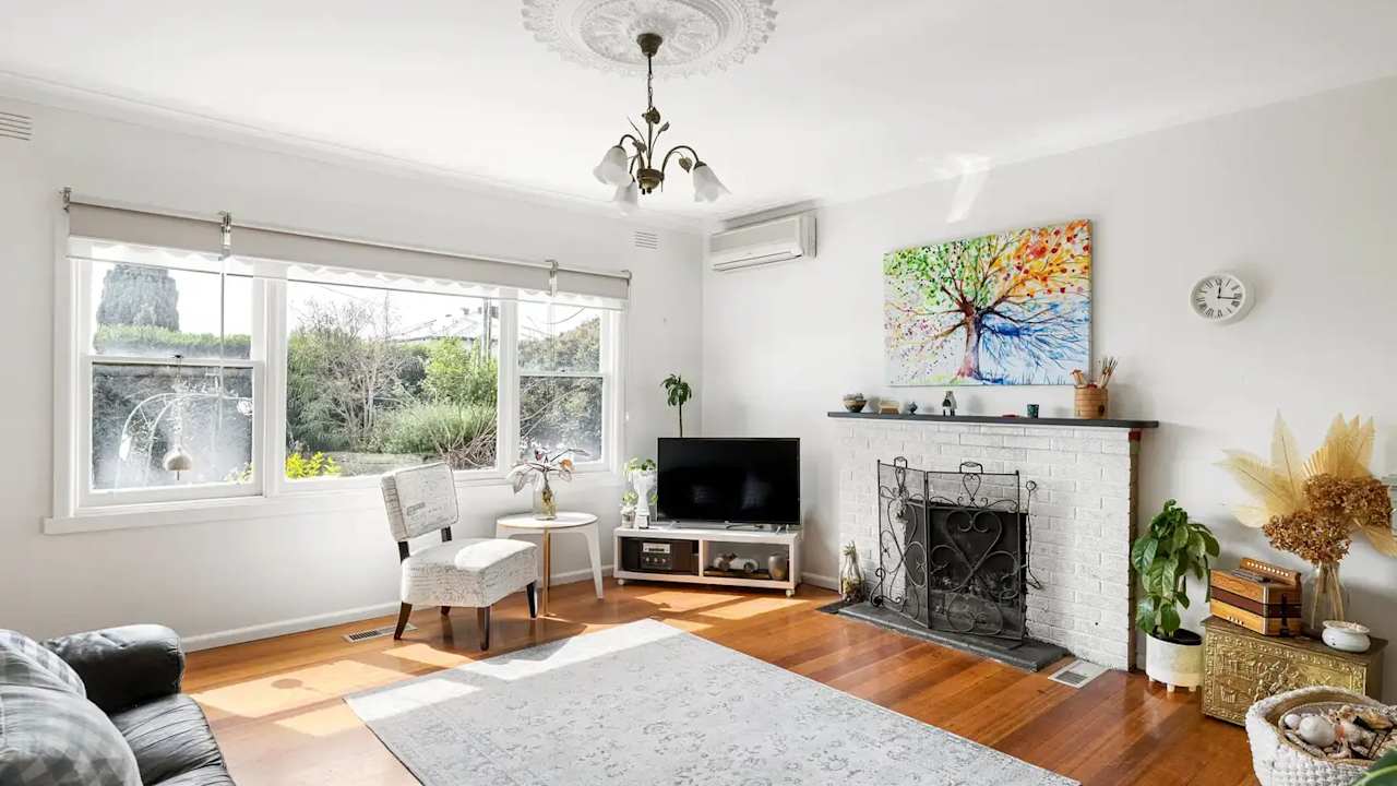 Whole property with 3 rooms for rent