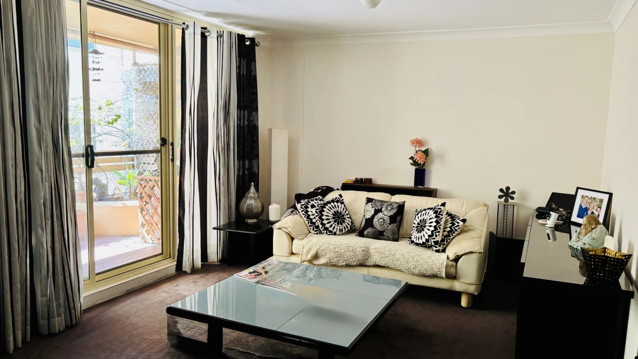 Furnished room with own bathroom
