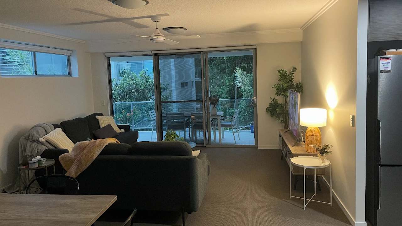 Furnished room in a flatshare