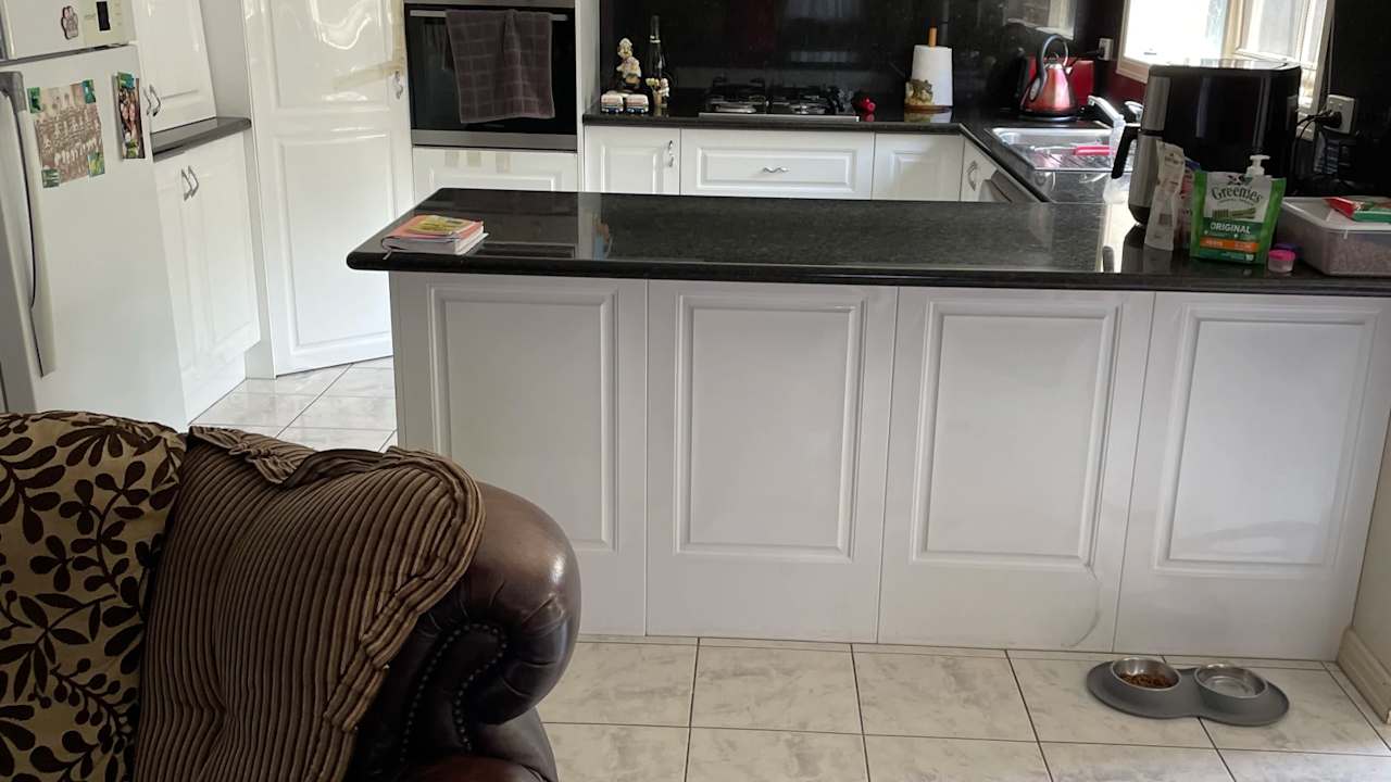 Room in a share house