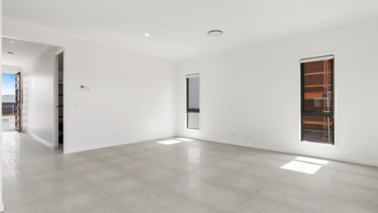 Unfurnished room in a share house