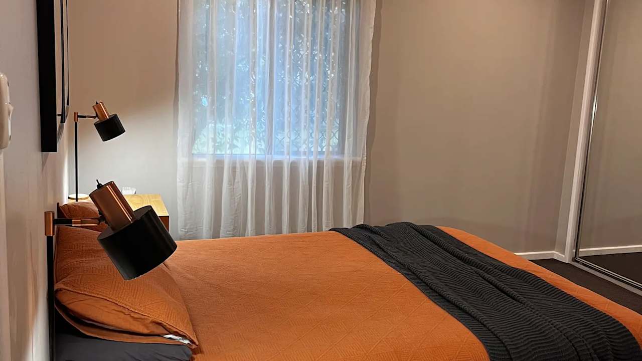 Room in a share house
