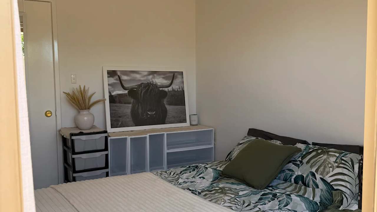Furnished room in a share house