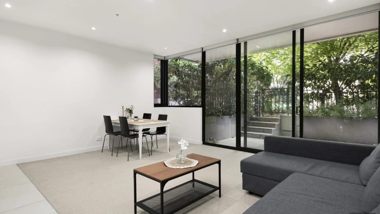 Whole property with 2 rooms for rent