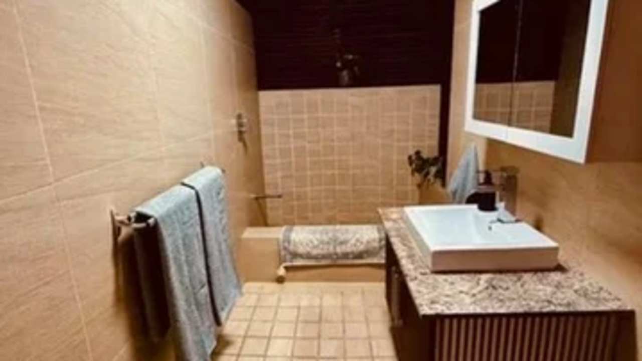 Furnished room with ensuite in a share house