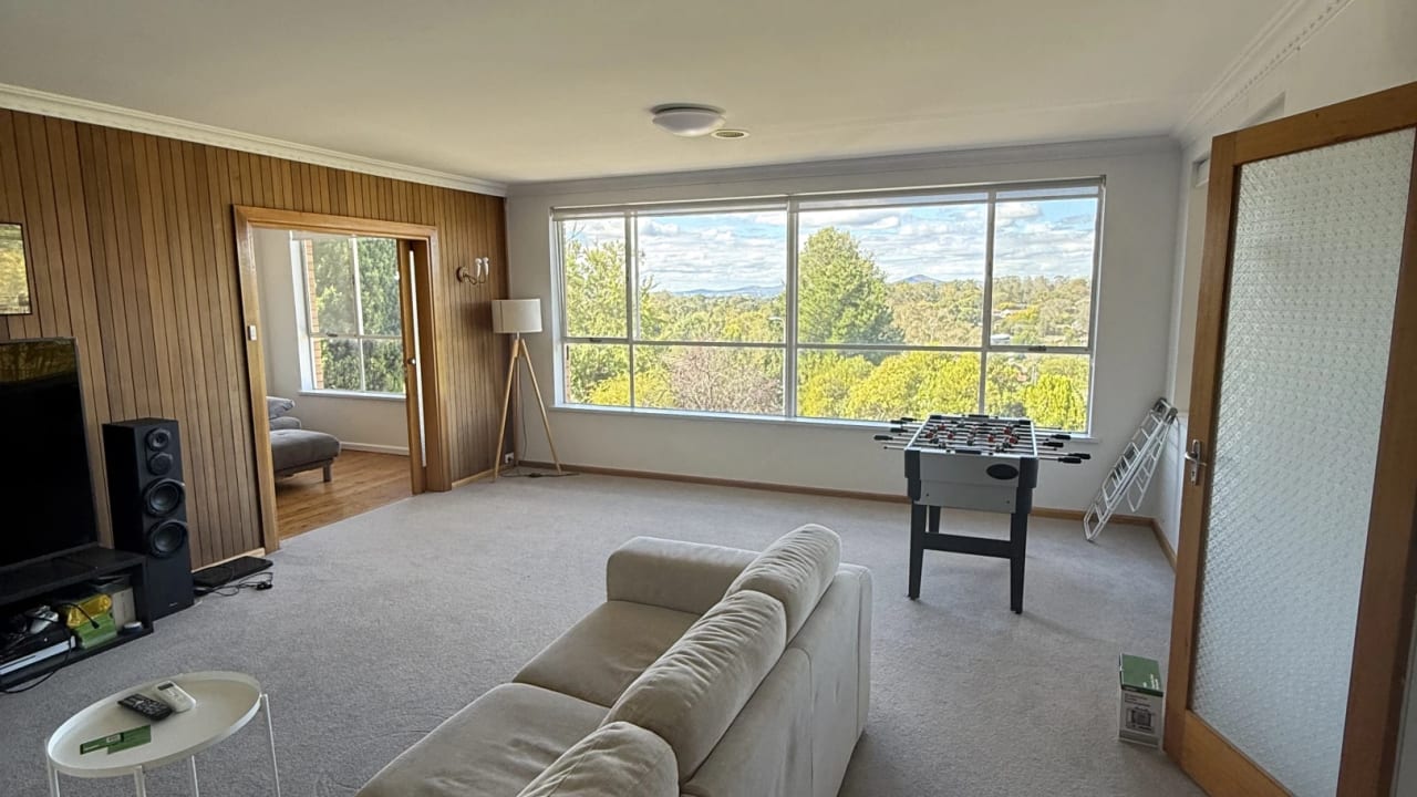 Room in a share house