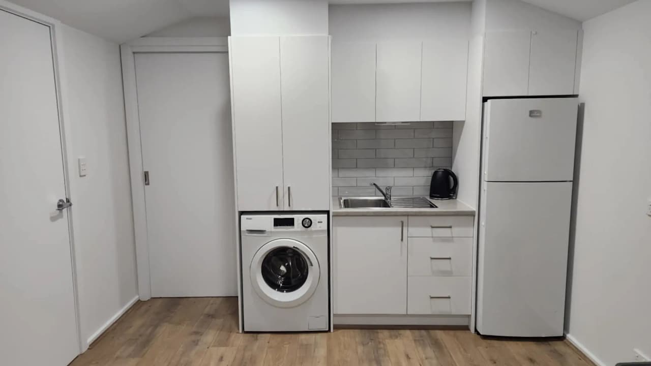 Furnished room studio flat for rent