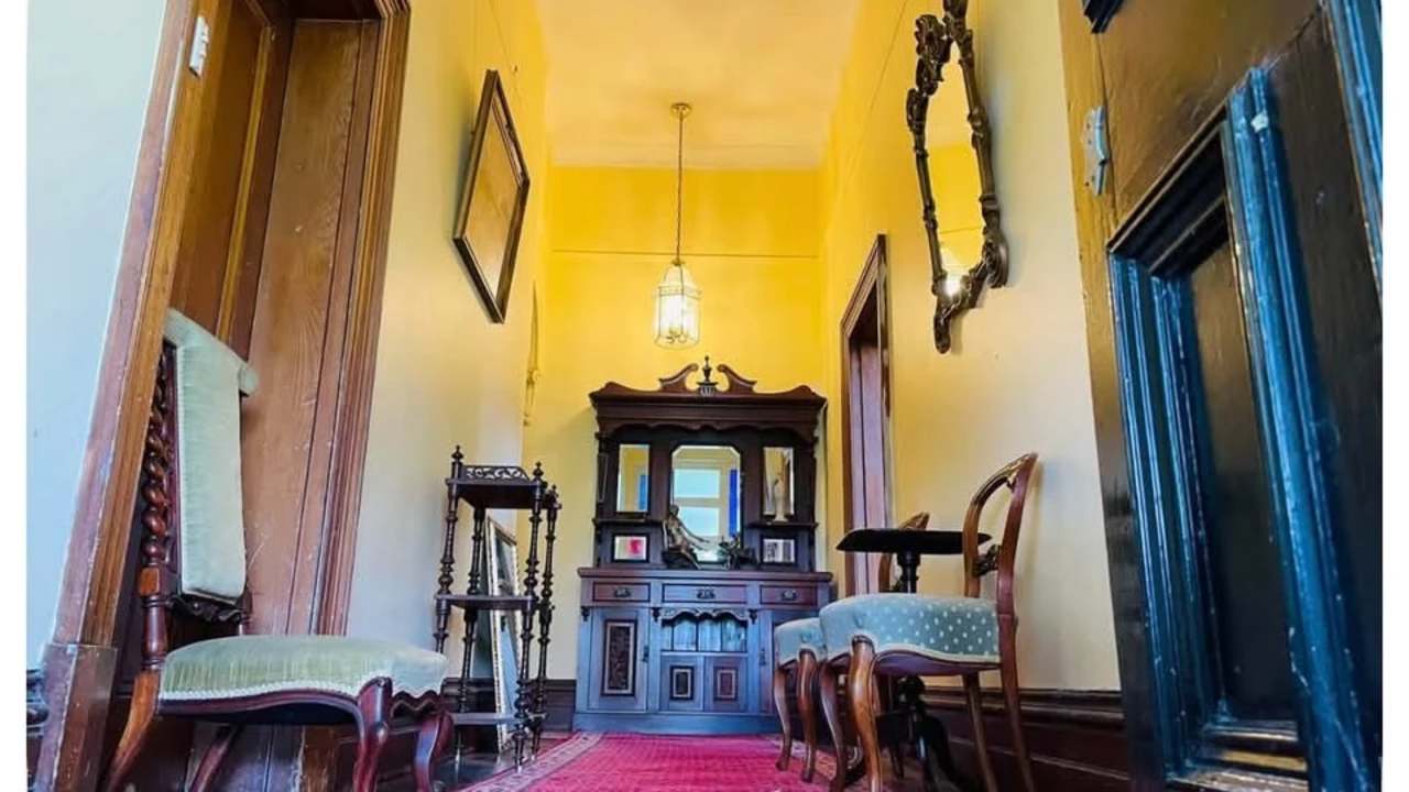 Whole property with 3 rooms for rent