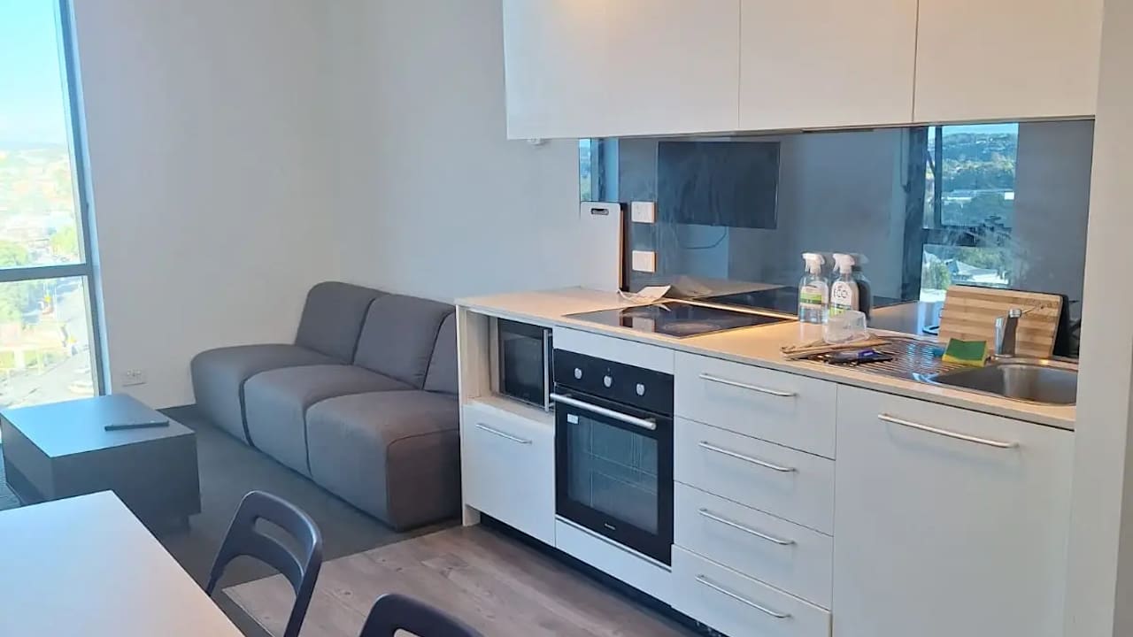 Furnished room in a flatshare
