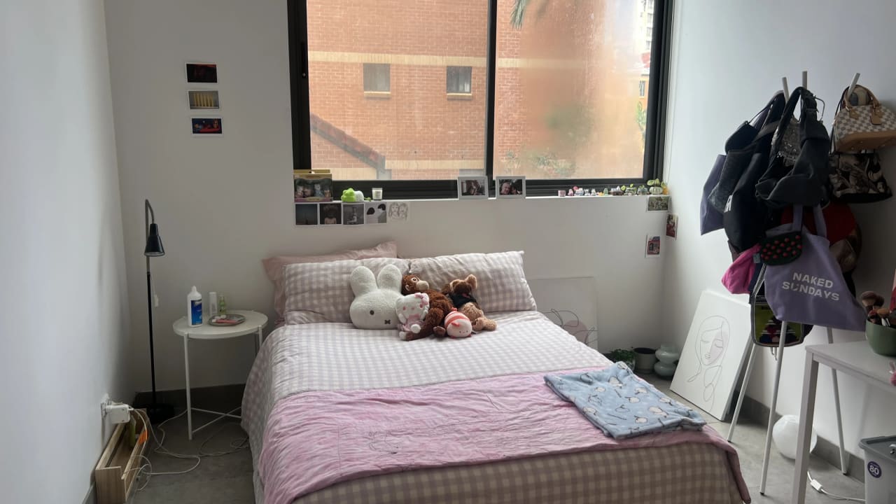 Furnished room with own bathroom