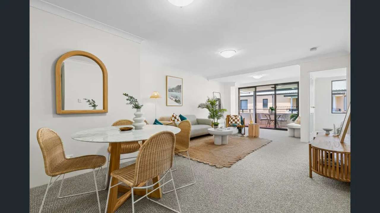 Whole property with 2 rooms for rent