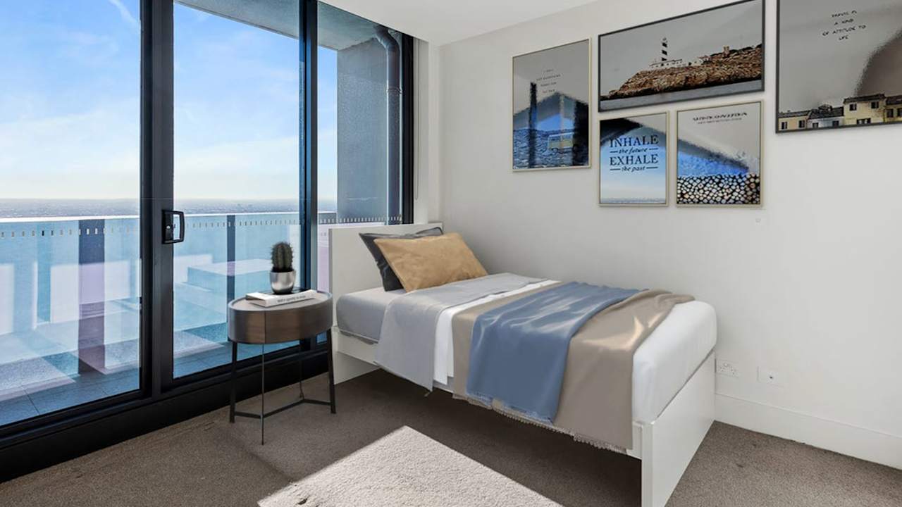 Furnished room with ensuite in a flatshare