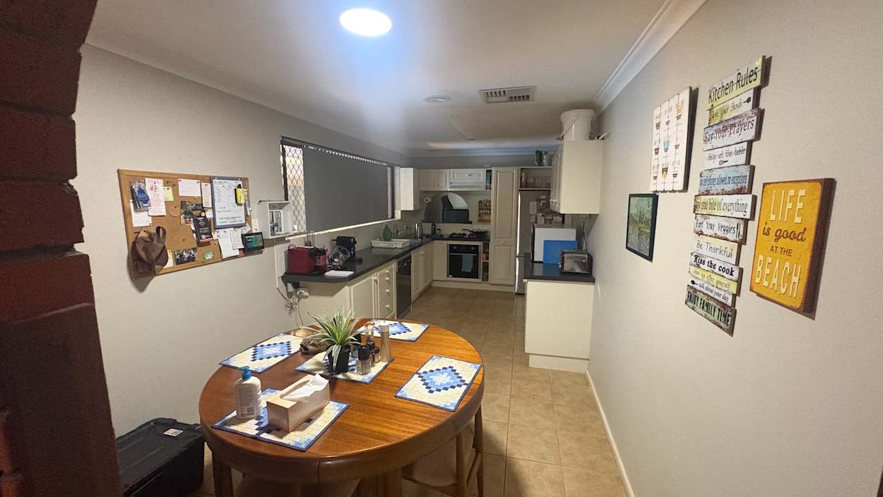 Unfurnished room in a share house