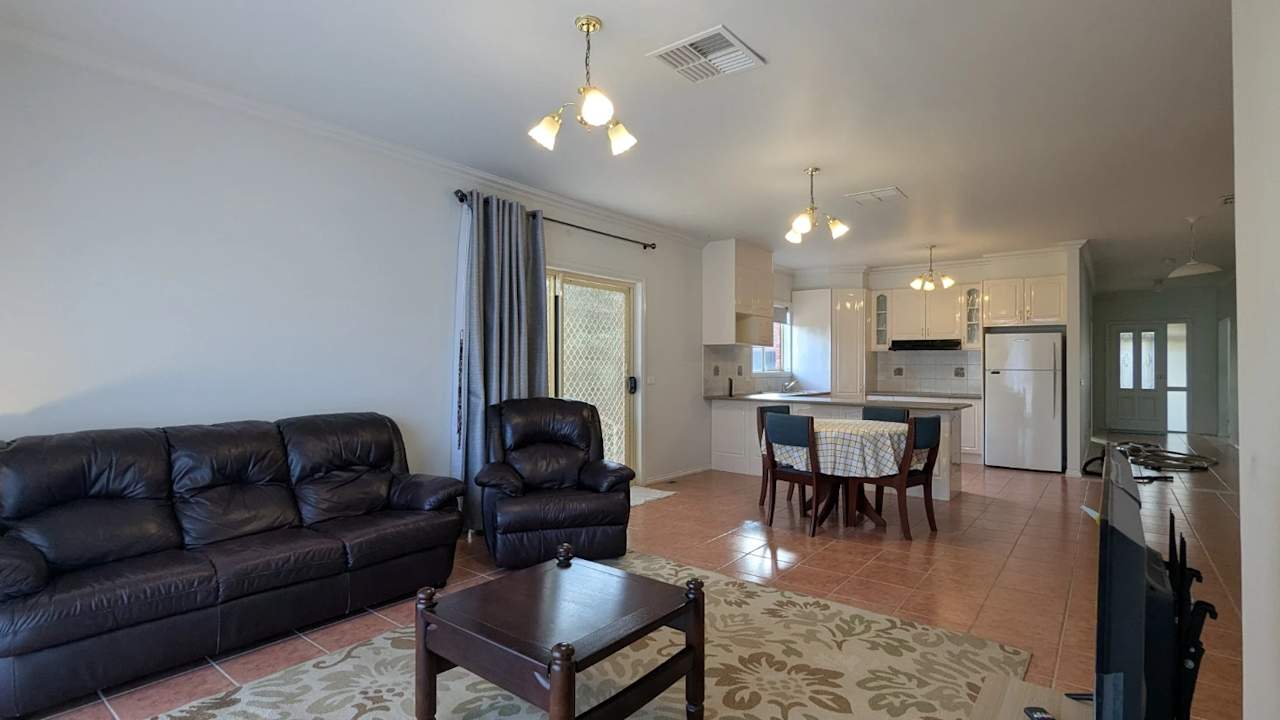 Room in a share house