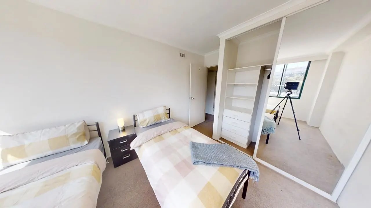 Furnished room in a flatshare
