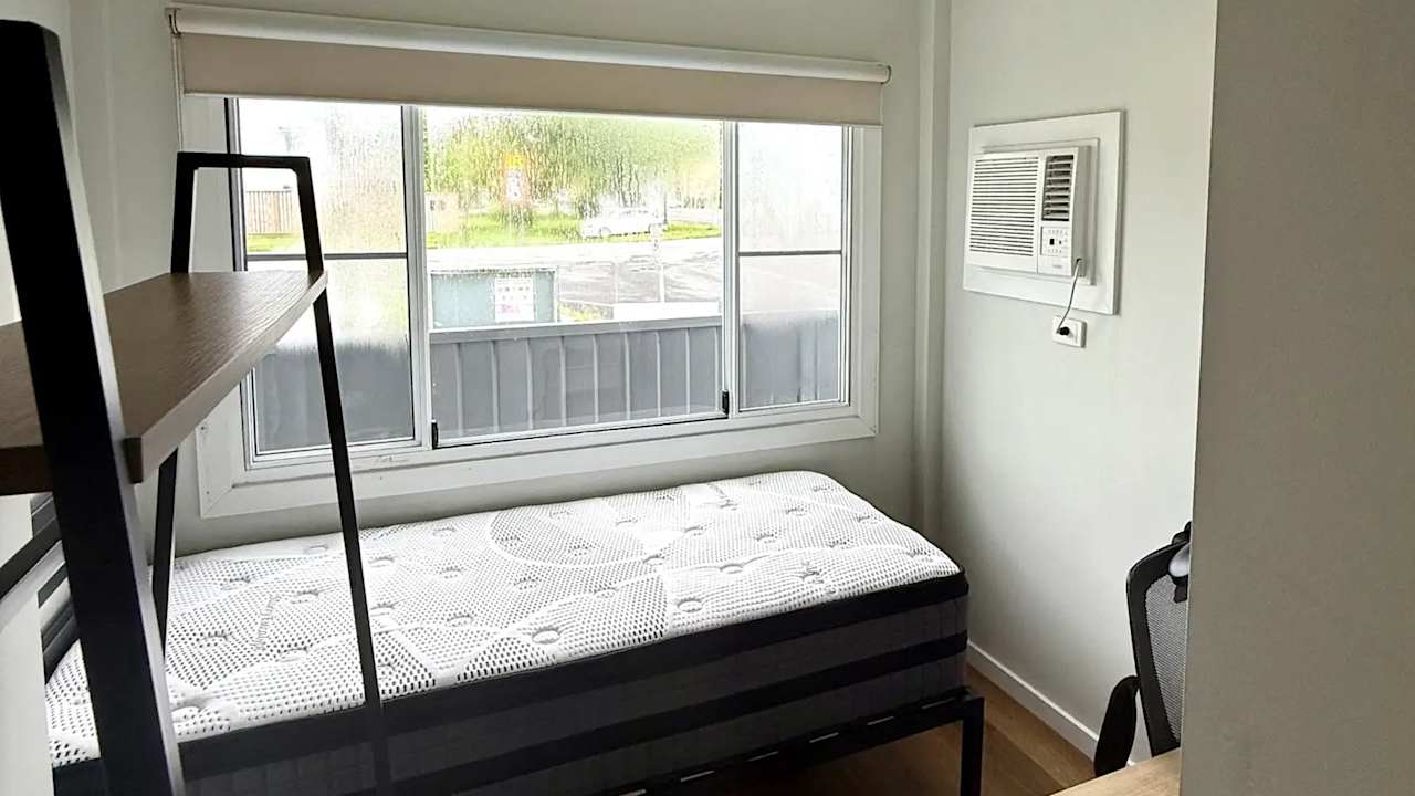 Furnished room in a flatshare