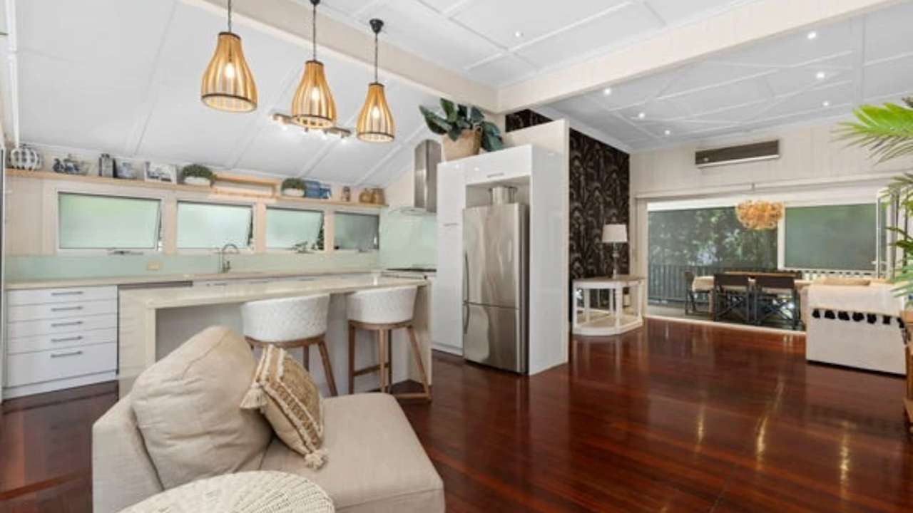 Whole property with 3 rooms for rent
