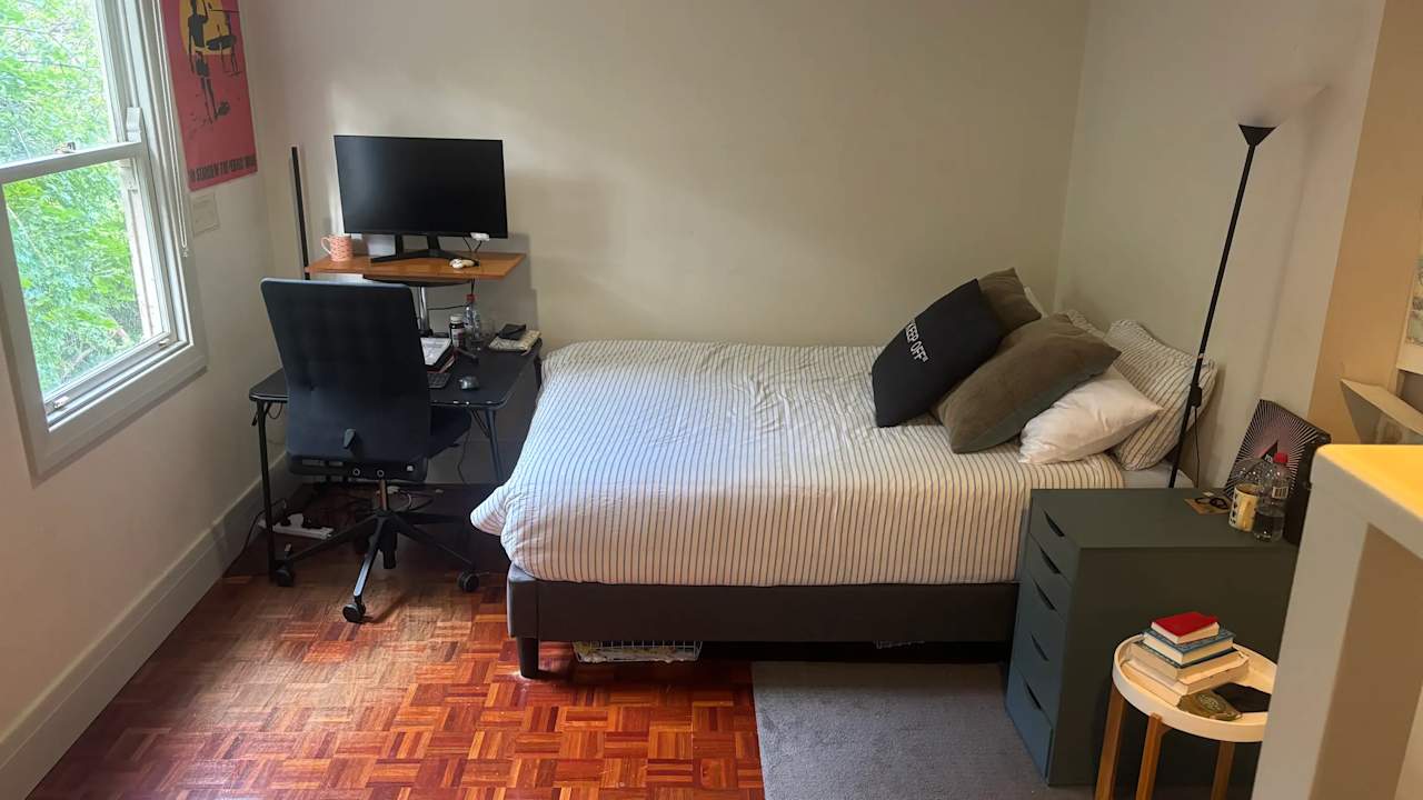 Room with ensuite in a share house