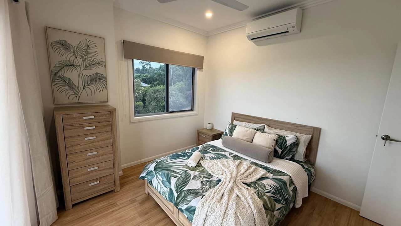 Furnished room in a share house