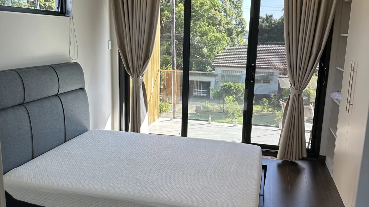 Room with ensuite in a share house
