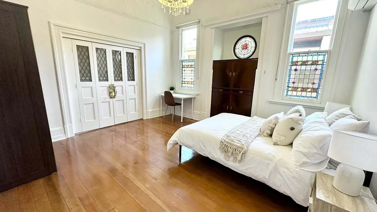 Room with ensuite in a share house