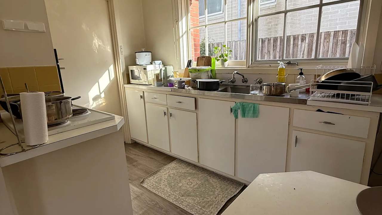 Furnished room in a share house