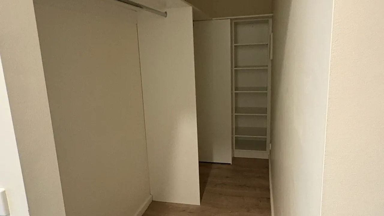 Furnished room with ensuite in a flatshare