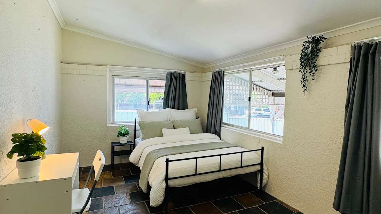 Furnished room in a share house