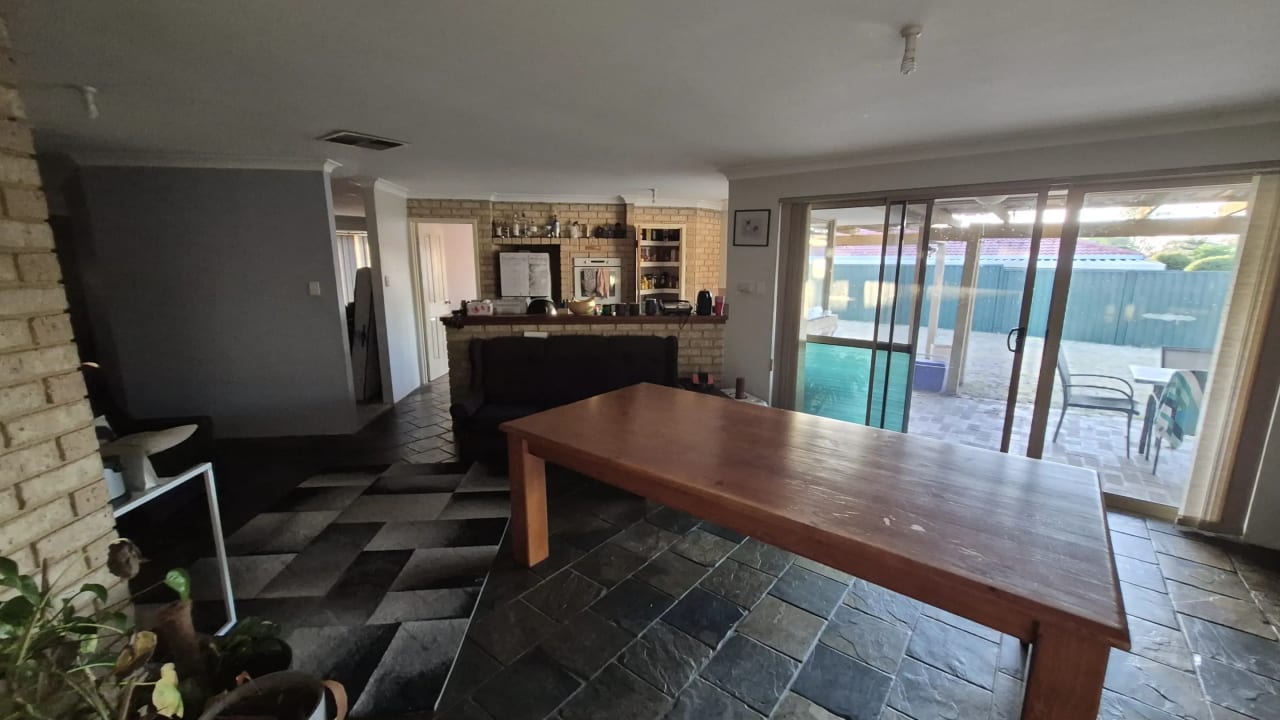 Furnished room in a share house