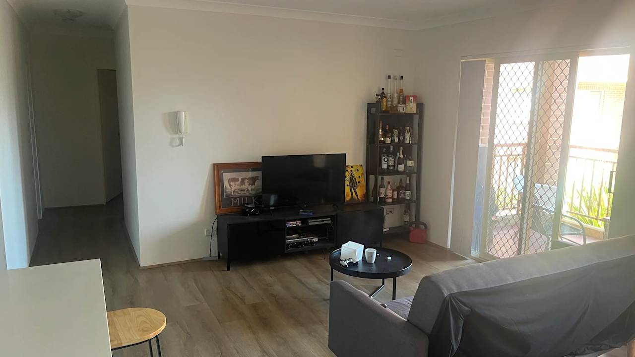 Unfurnished room with own bathroom