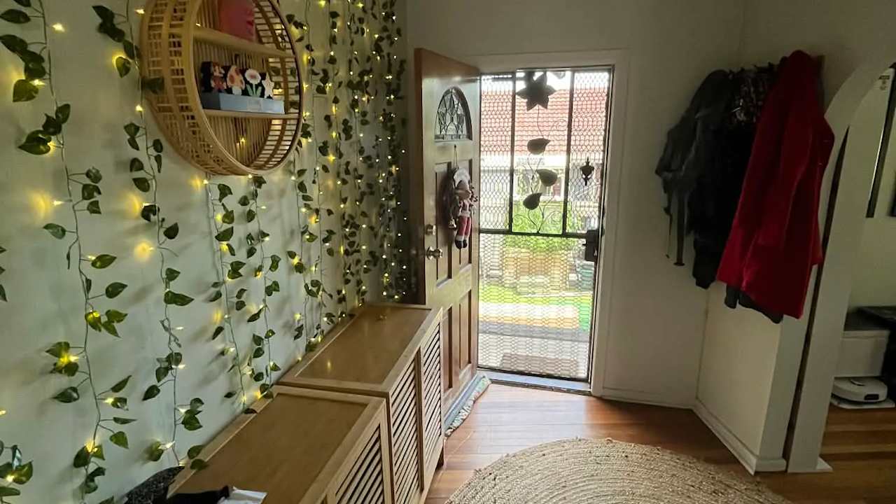 Unfurnished room in a share house